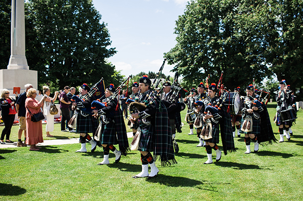 jedburgh pipe band bayeux 2015