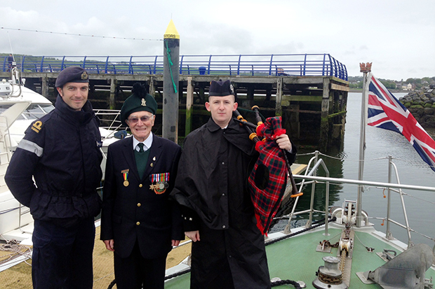 millin-montgomery piper with normandy veteran stranraer