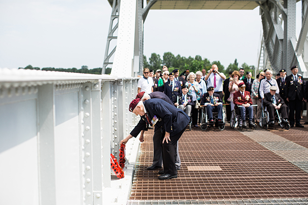 Para Veterans lay a wreath at Pegasus Bridge